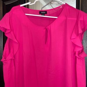 Hot pink stunning Flowey shirt! absolutely gorgeous with some white jeans!